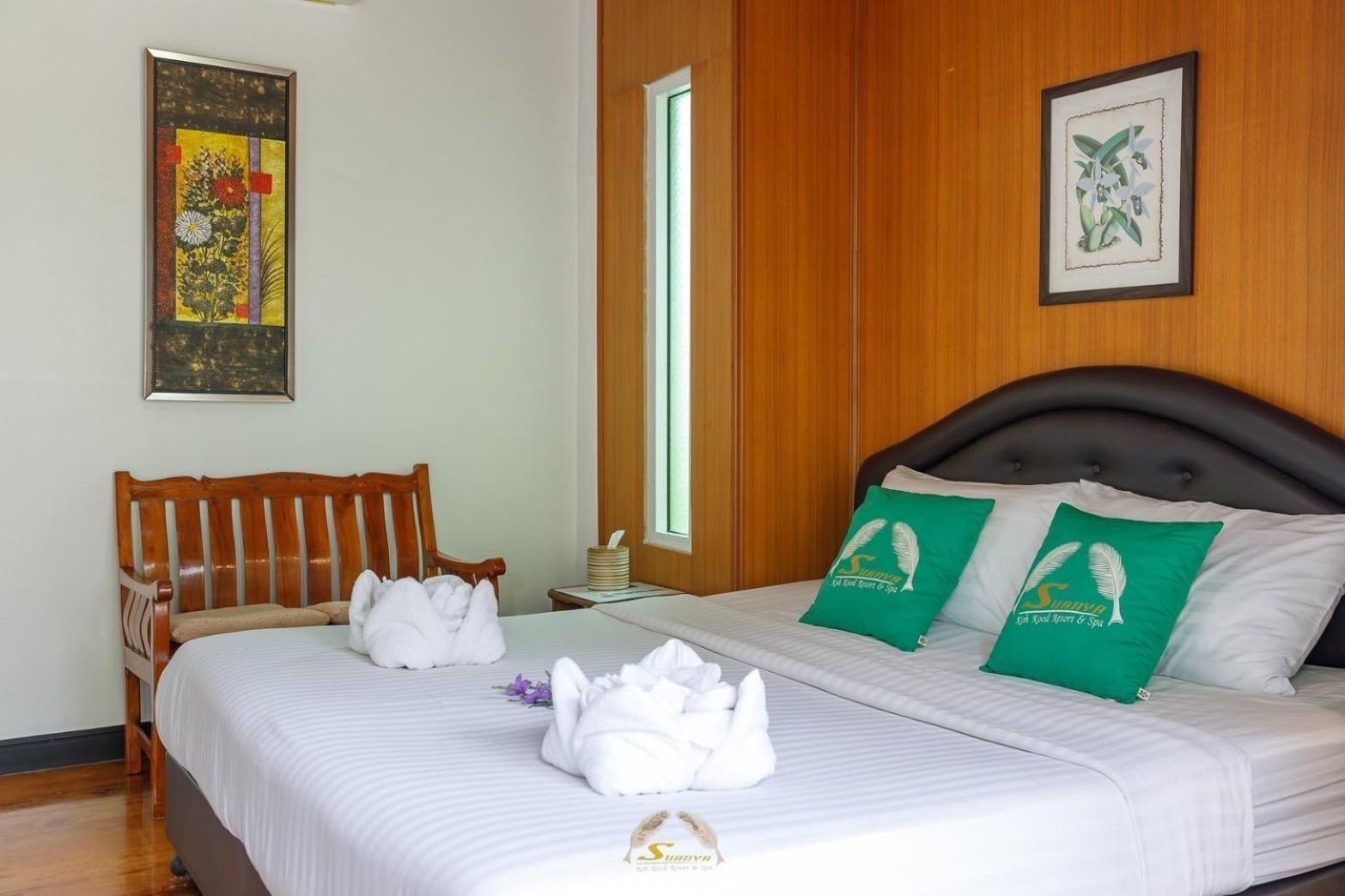 Suanya Kohkood Resort And Spa Ko Kut Exterior photo