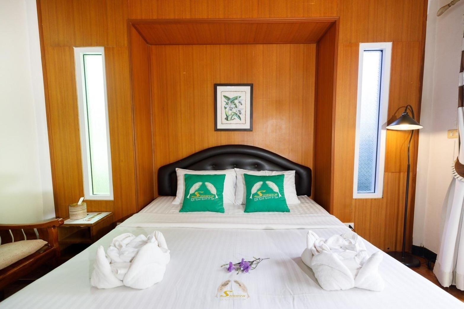 Suanya Kohkood Resort And Spa Ko Kut Exterior photo