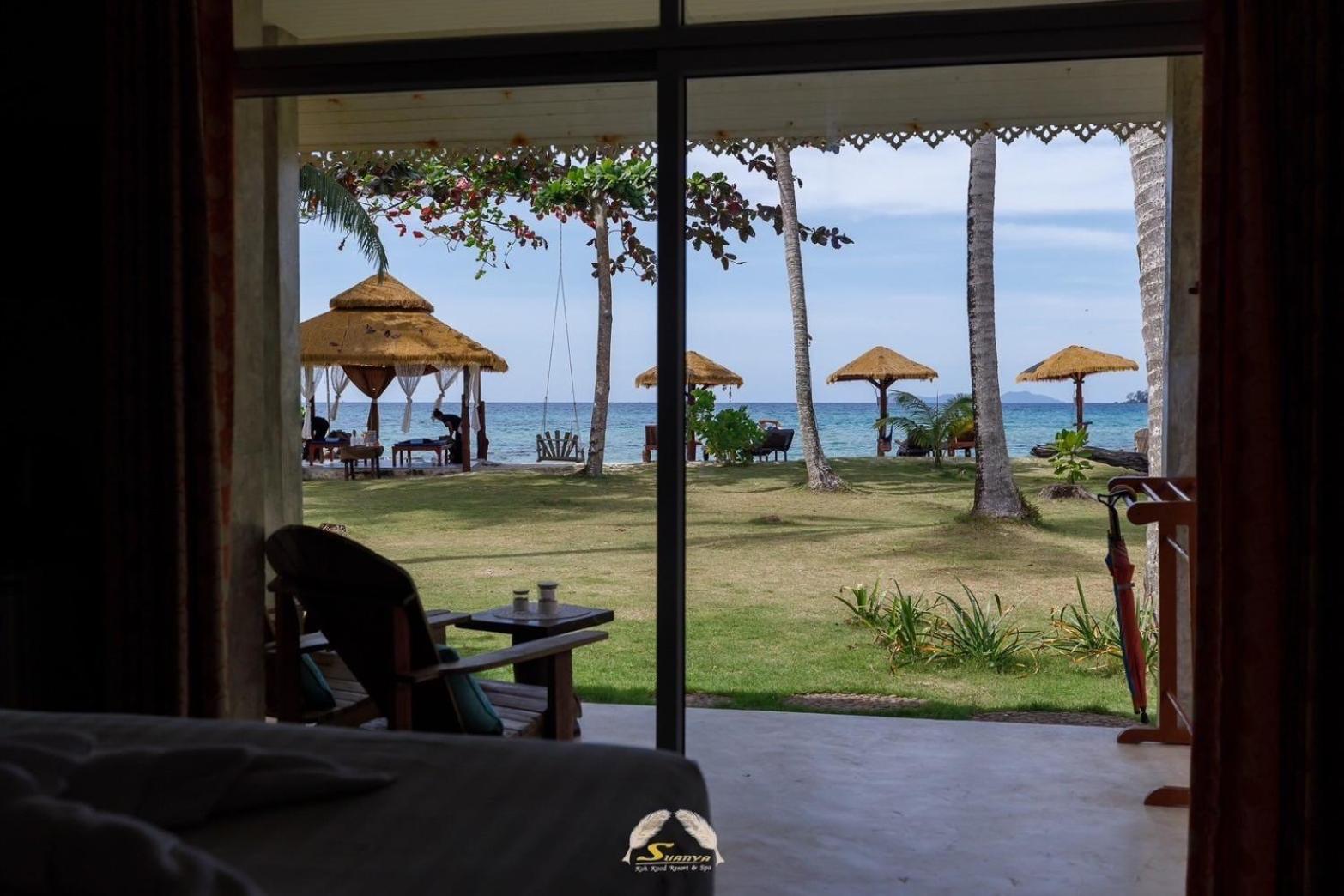Suanya Kohkood Resort And Spa Ko Kut Exterior photo